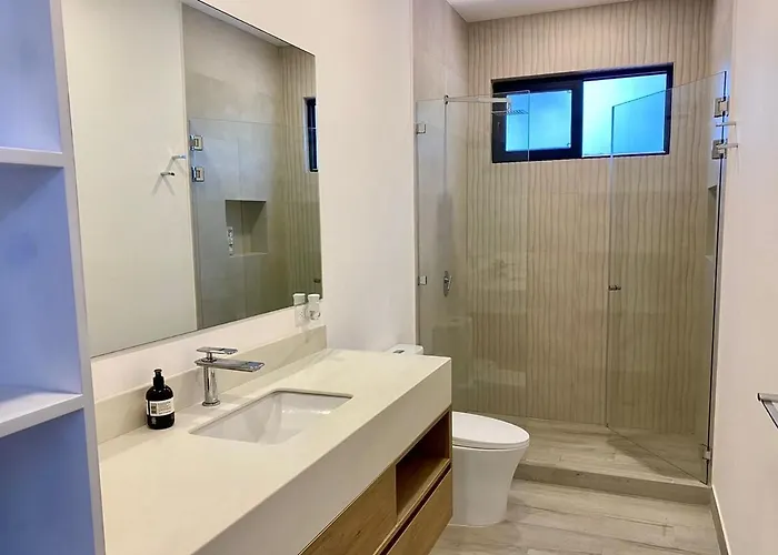Casa El Respiro, Brand New House Steps From Amazing Private