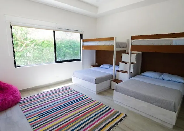 Ferienhaus Casa El Respiro, Brand New House Steps From Amazing Private