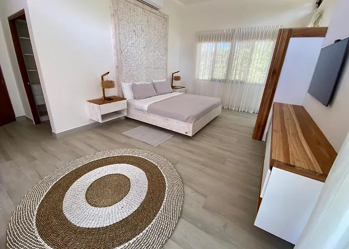 Ferienhaus Casa El Respiro, Brand New House Steps From Amazing Private Playa Avellana